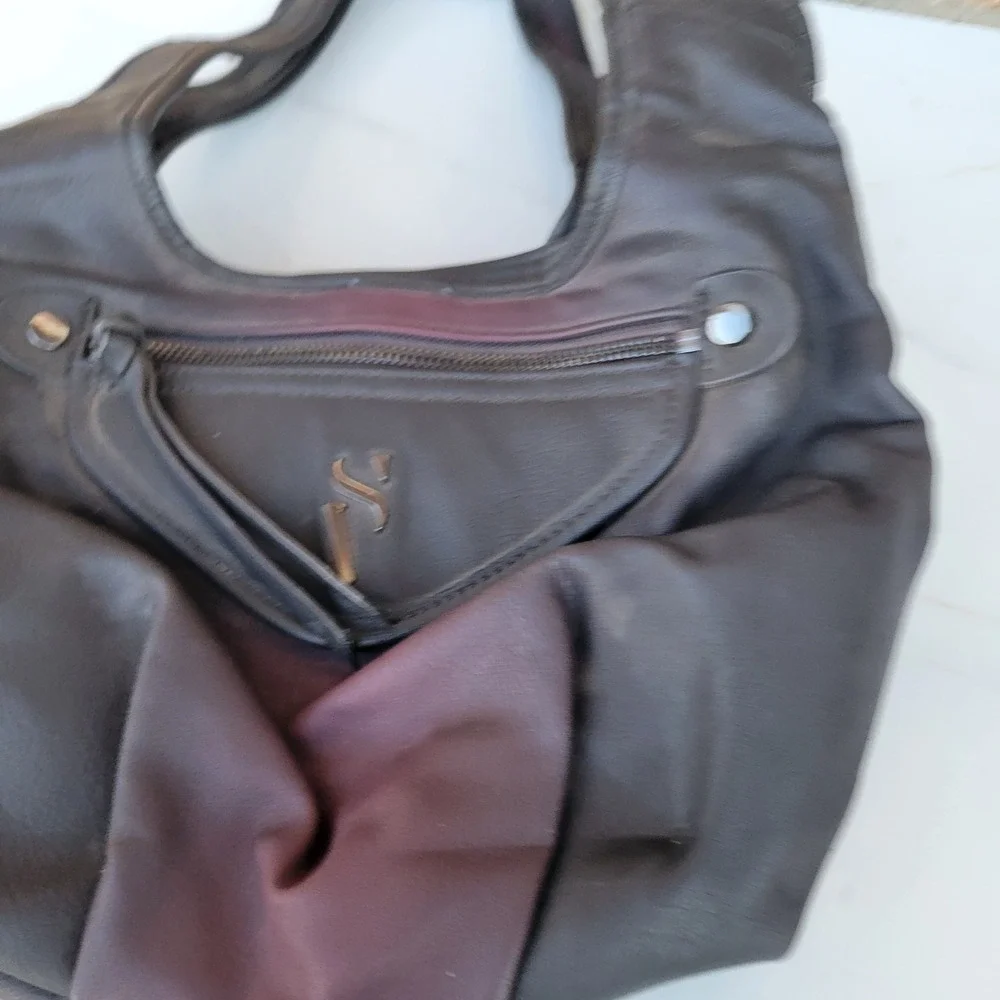 Simply Vera‎ Vera Wang Black Plum Purple Faux Leather Hobo Bag HSV73SH1